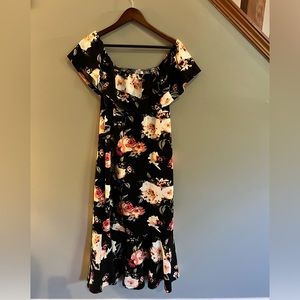 Black/Floral Maternity dress